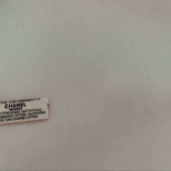 Chanel Les Beiges make up bag vanity case from Chanel Beauty - Picture 4 of 6